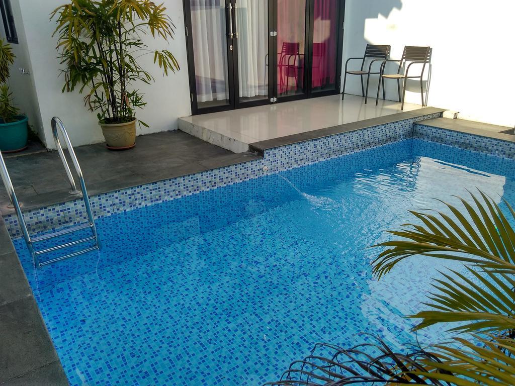The Baliview Luxury Villas & Resto Pekanbaru Exterior photo