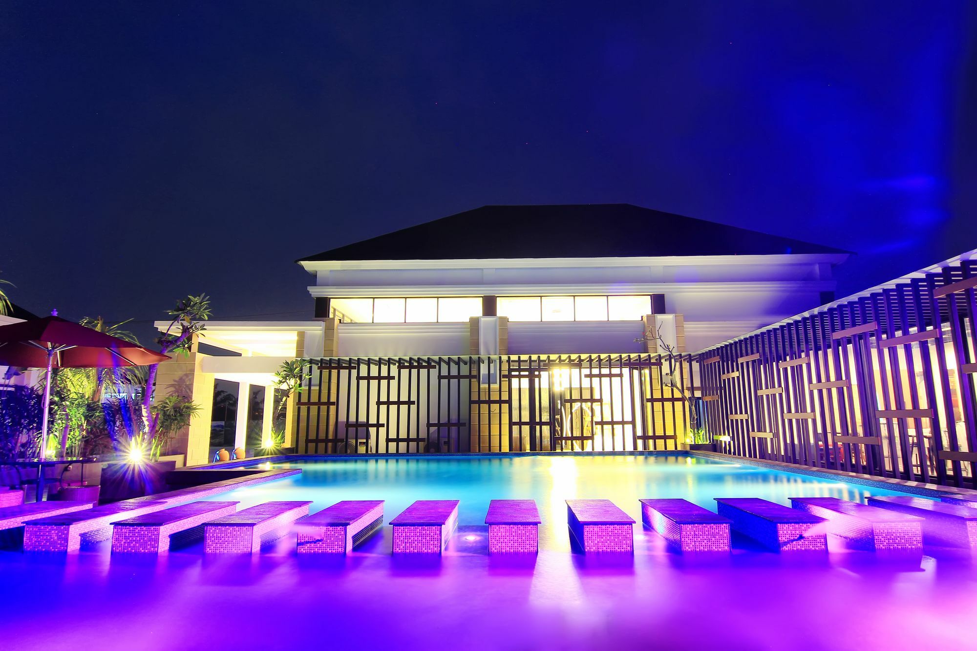 The Baliview Luxury Villas & Resto Pekanbaru Exterior photo