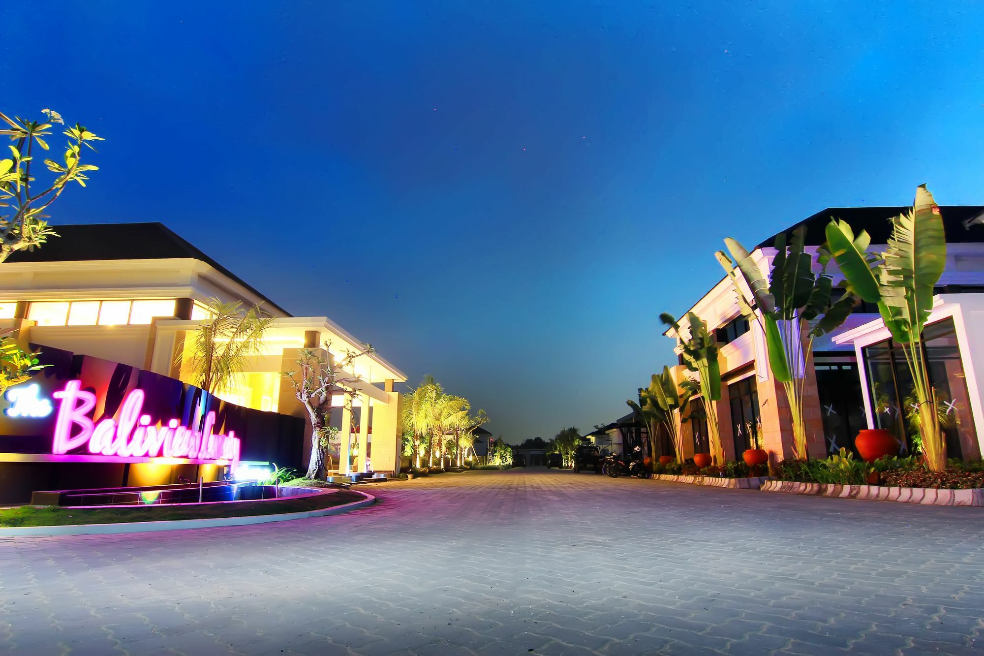 The Baliview Luxury Villas & Resto Pekanbaru Exterior photo