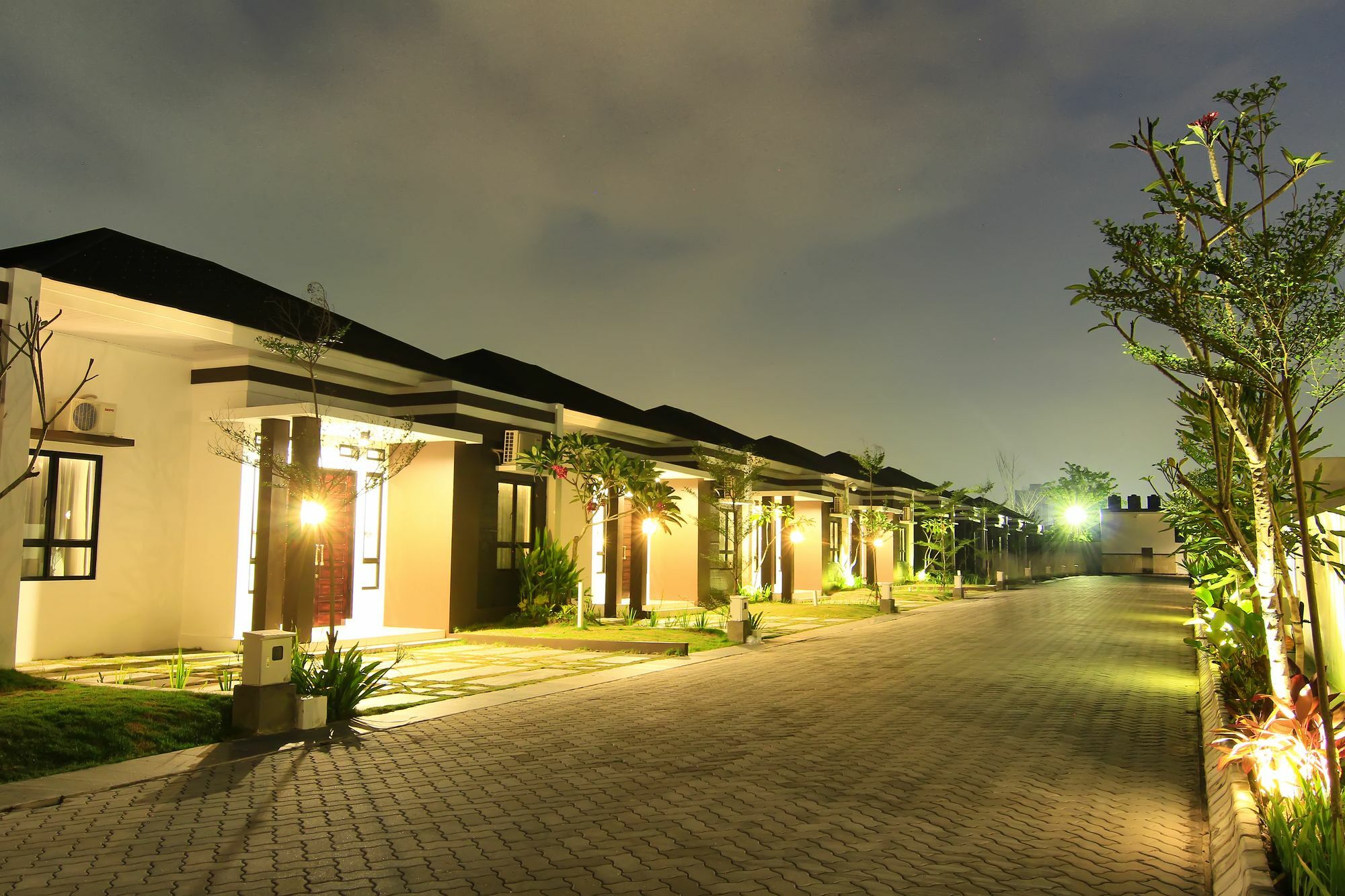 The Baliview Luxury Villas & Resto Pekanbaru Exterior photo